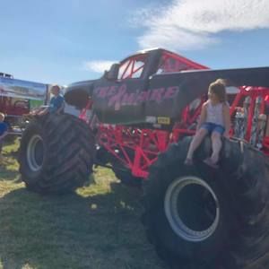 Meet your Posher, Thomas